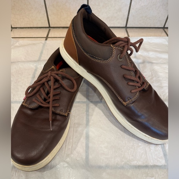 Levi's Other - 2 for $20 Must bundle / Levi’s men shoe